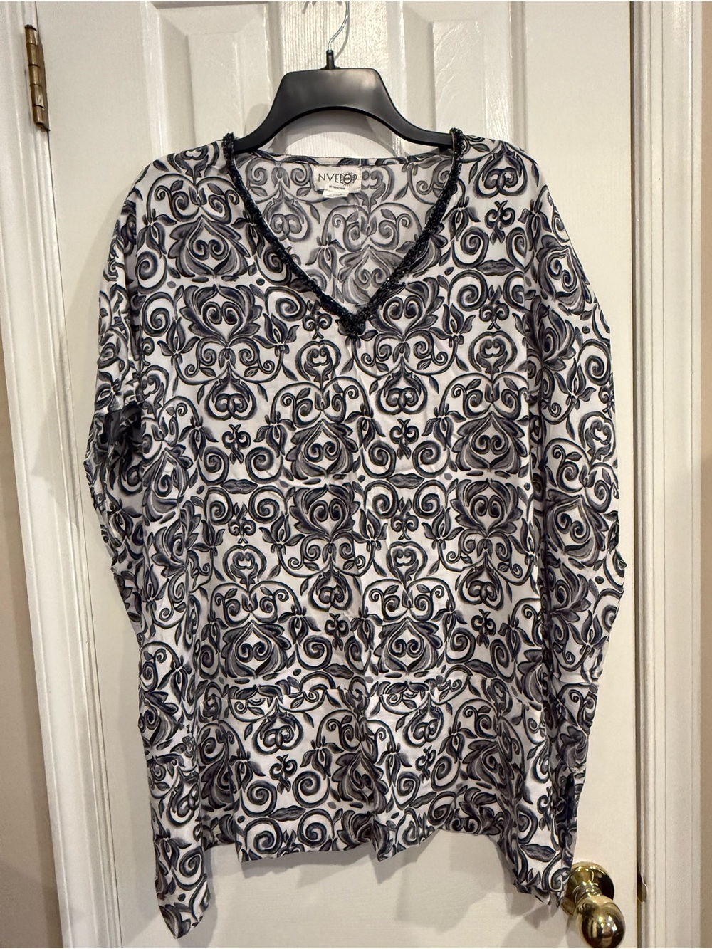 NVELOPE Sun Embellished Black & White V-Neck Bathing Suit Coverup